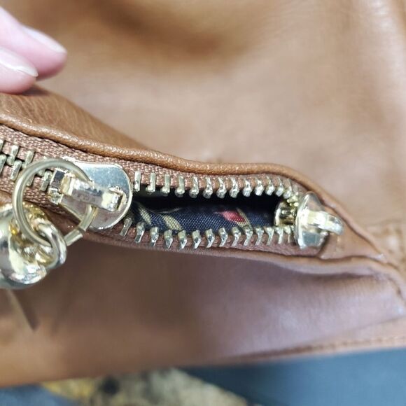 Call it Spring brown shoulder bag - Picture 7 of 8